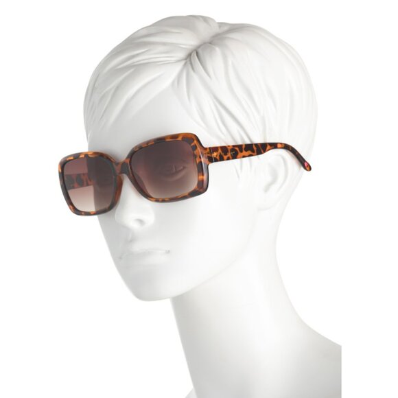 BETSEY JOHNSON tortoise Square Sunglasses - Picture 2 of 2